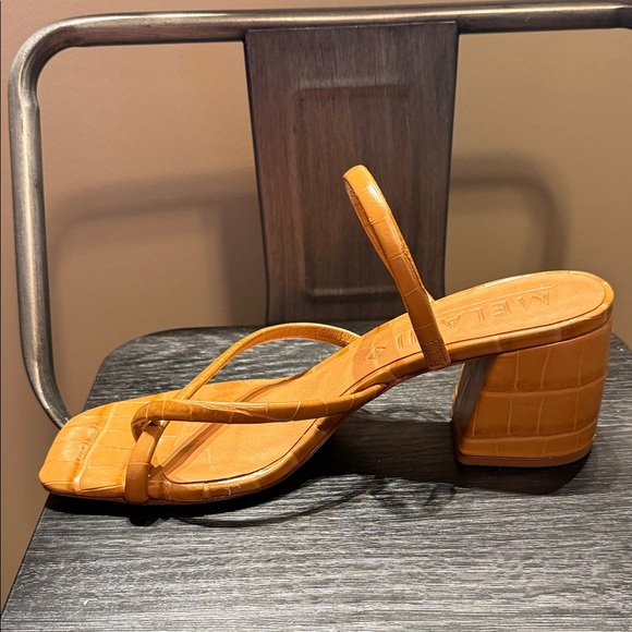 ANTONIO MELANI Croc-Embossed Tan Heels - Picture 6 of 11